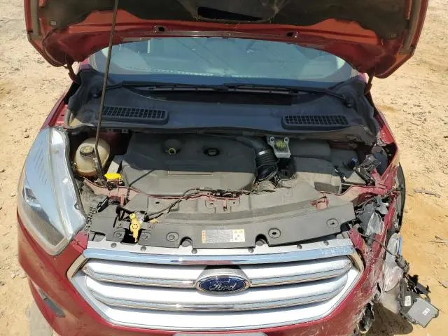 2017 FORD ESCAPE SE  