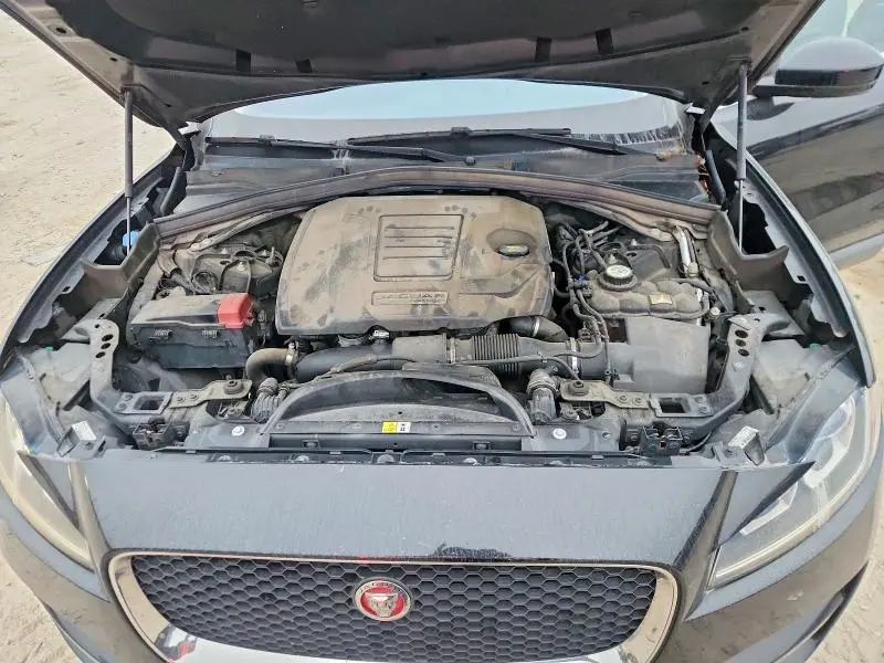 2019 JAGUAR F-PACE PREMIUM  