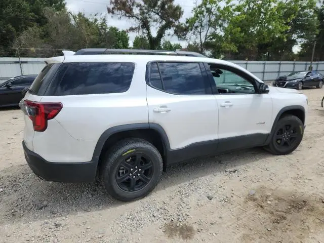 2021 GMC ACADIA AT4  