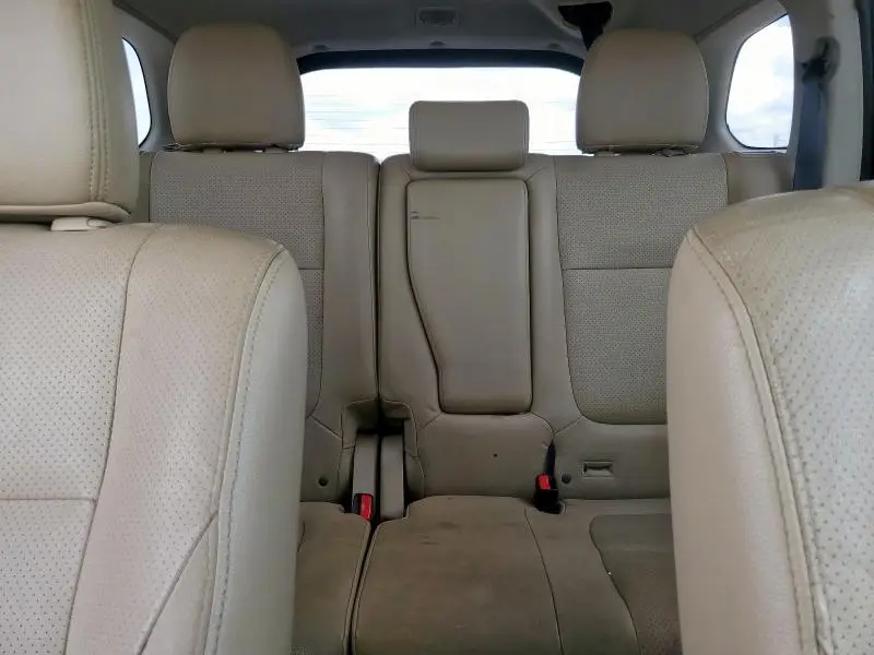 2016 MITSUBISHI OUTLANDER SE  