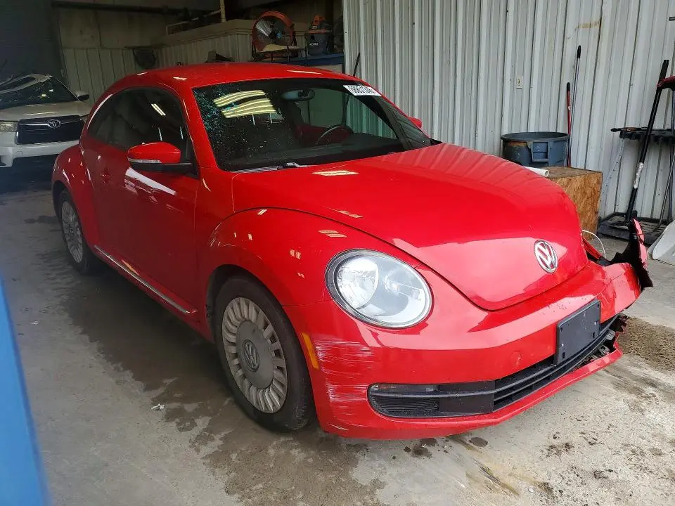2013 VOLKSWAGEN BEETLE   