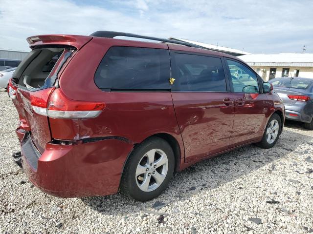 2011 TOYOTA SIENNA LE