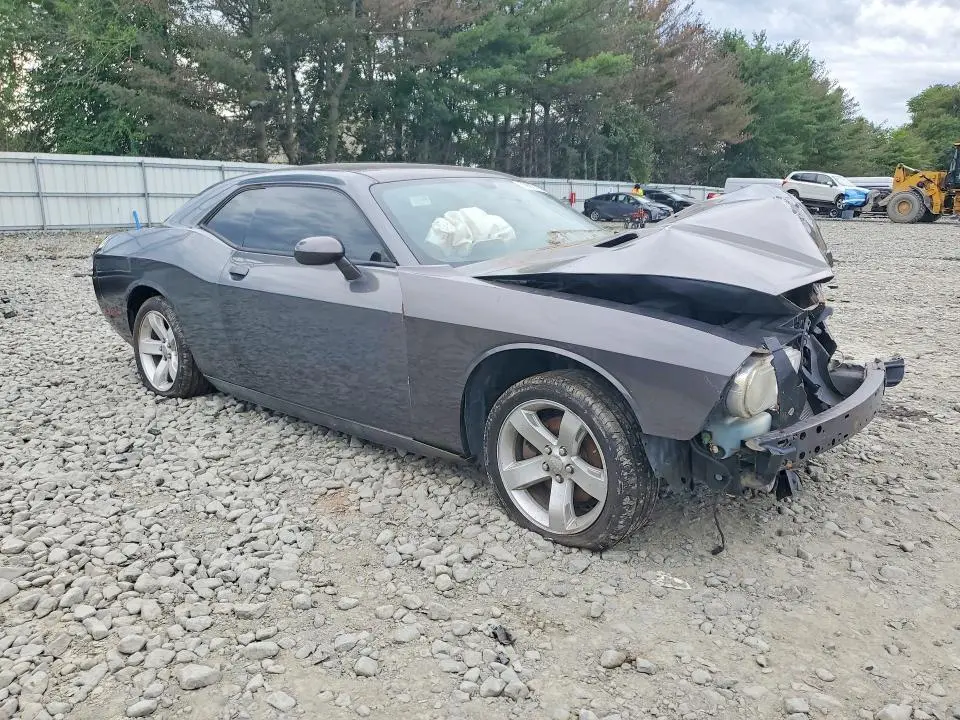 2013 DODGE CHALLENGER SXT  