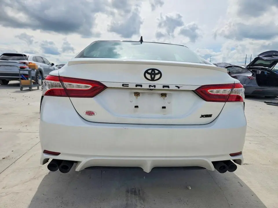 2020 TOYOTA CAMRY XSE  