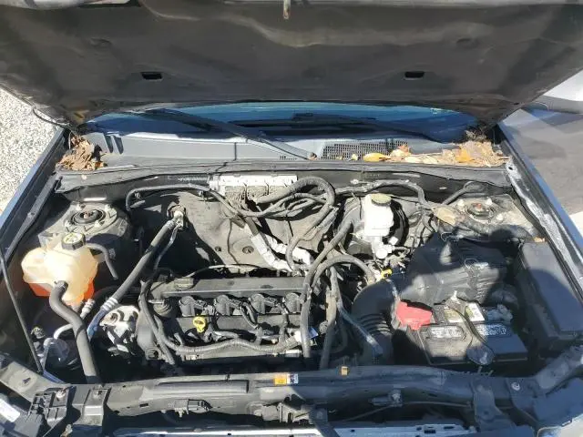 2011 FORD ESCAPE LIMITED  