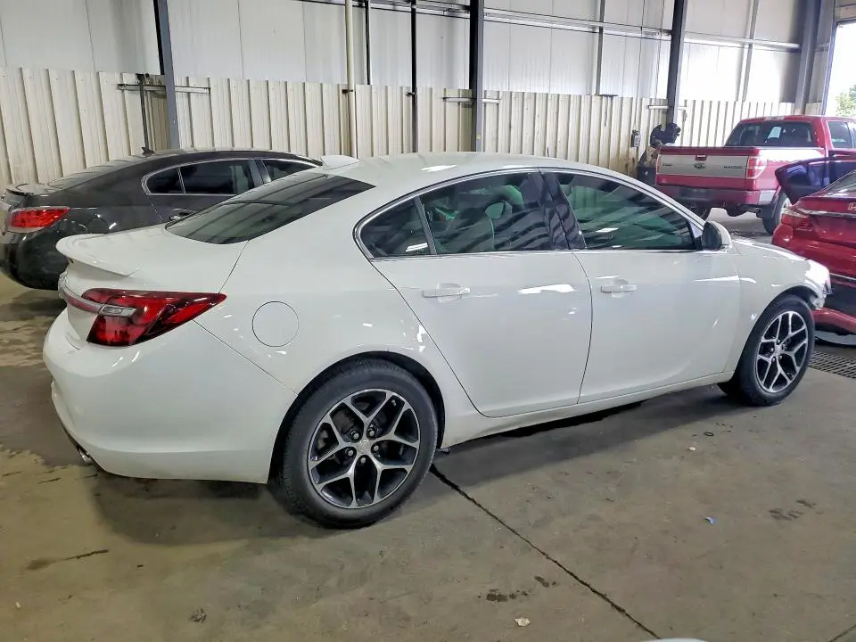 2017 BUICK REGAL SPORT TOURING  