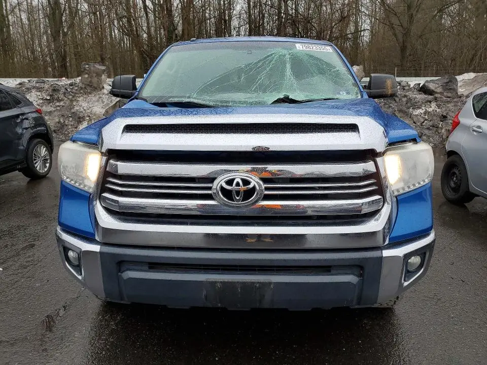 2017 TOYOTA TUNDRA SR5  