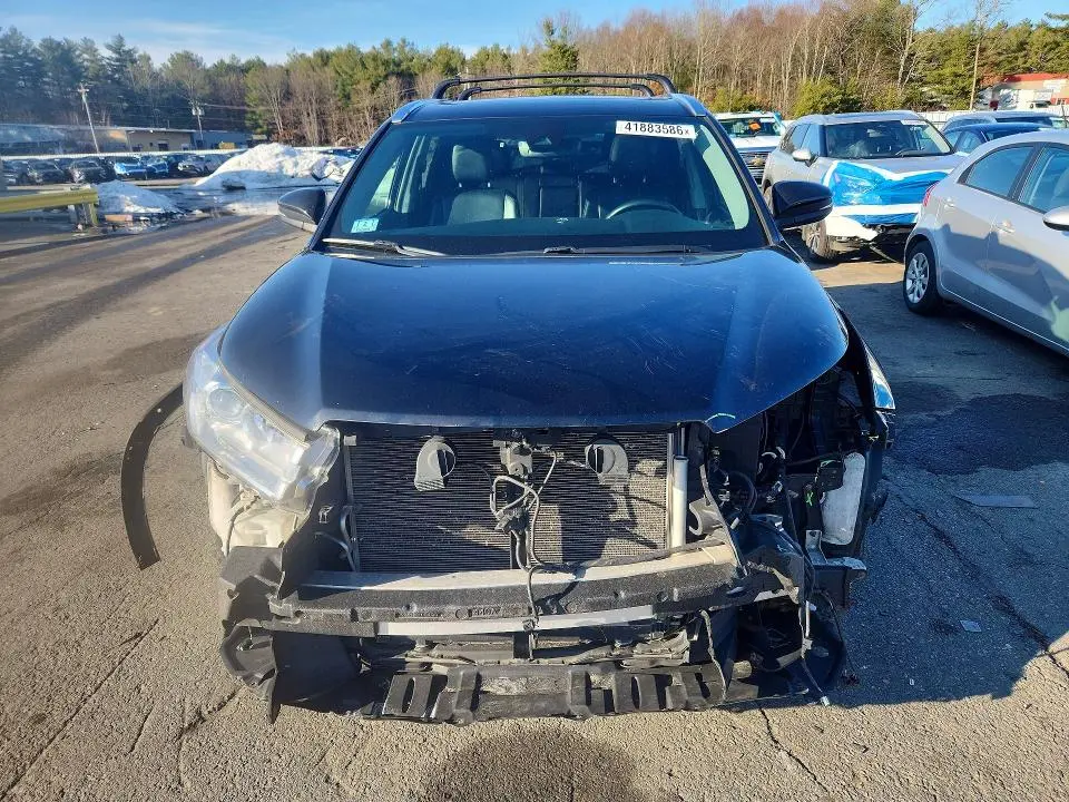 2019 TOYOTA HIGHLANDER XLE  