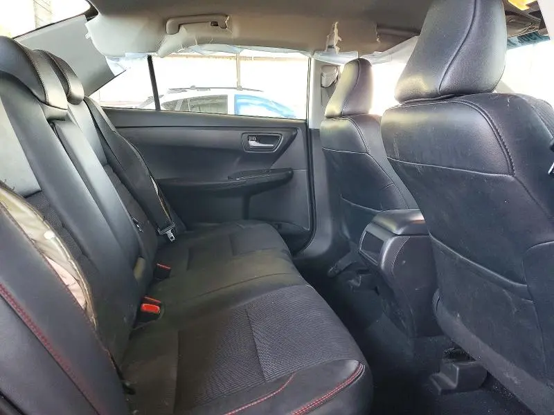 2017 TOYOTA CAMRY SE  