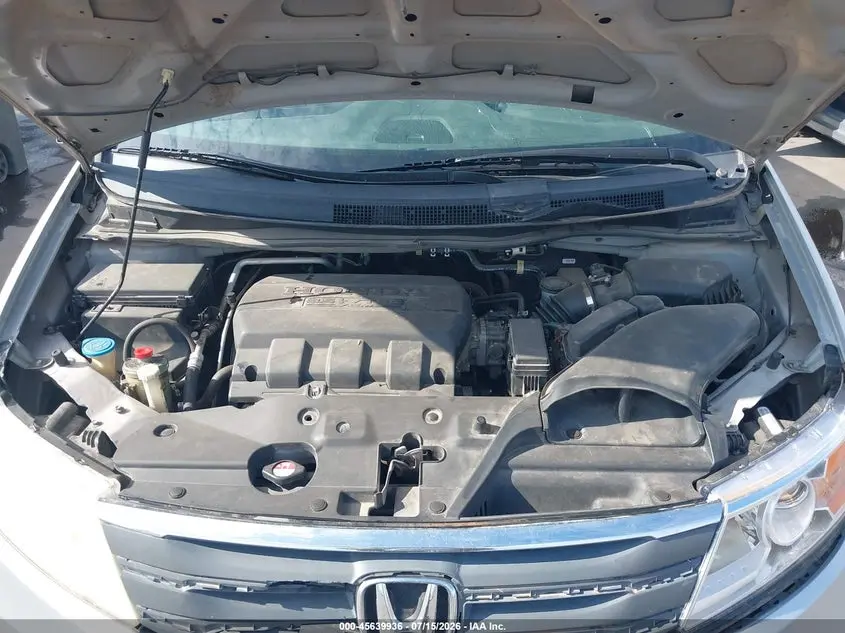 2011 HONDA ODYSSEY LX