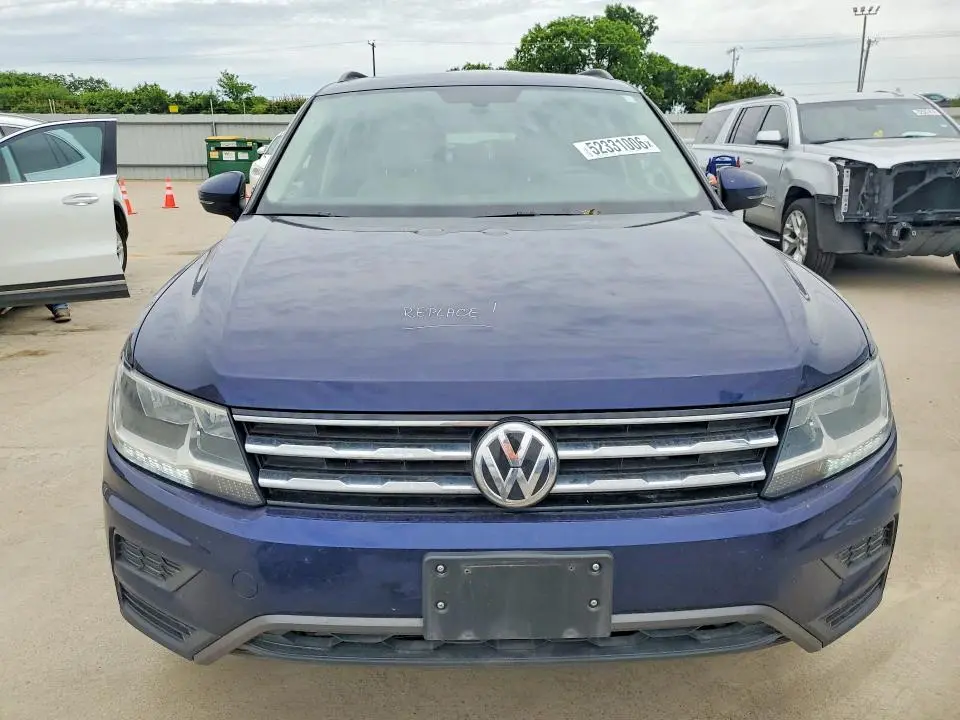 2021 VOLKSWAGEN TIGUAN SE  