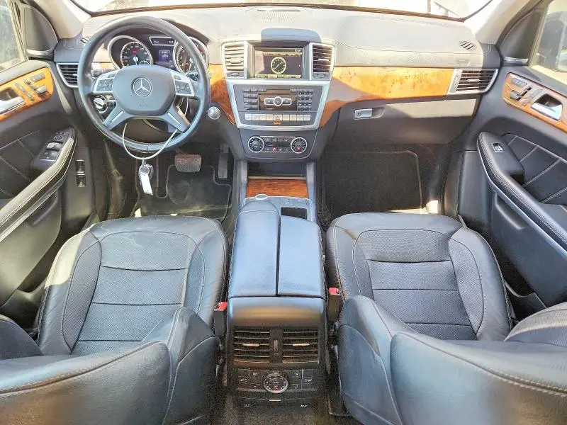 2015 MERCEDES-BENZ GL 550 4MATIC  