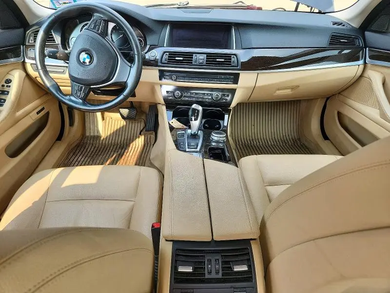 2015 BMW 528 XI  