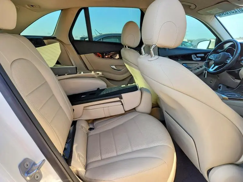 2020 MERCEDES-BENZ GLC 300  