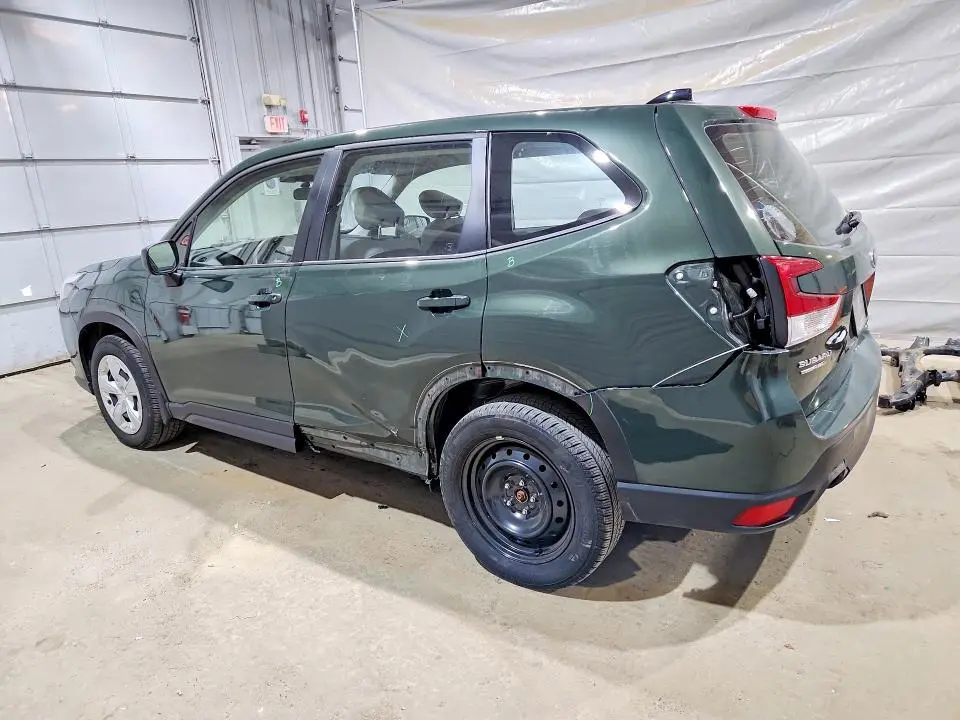 2024 SUBARU FORESTER   