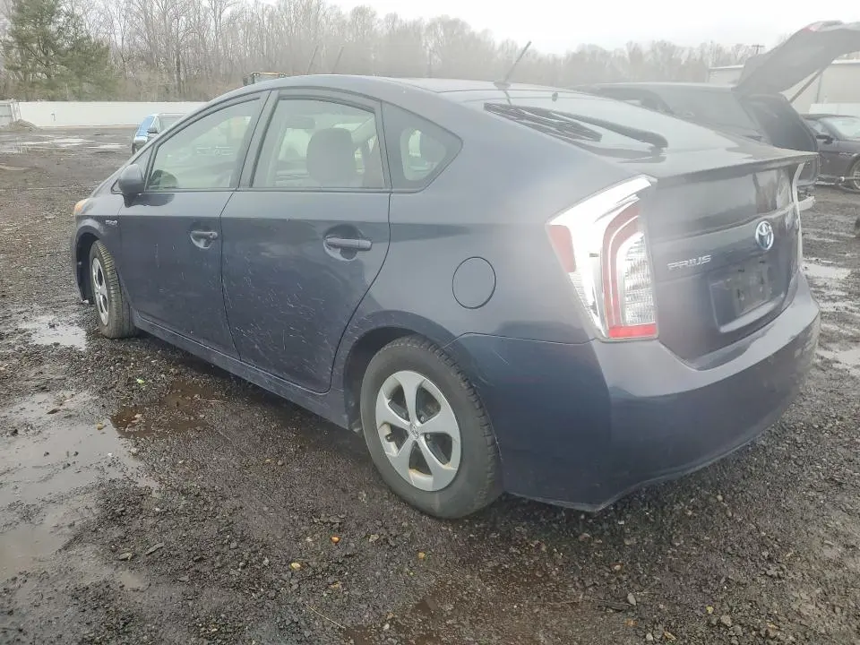 2014 TOYOTA PRIUS   