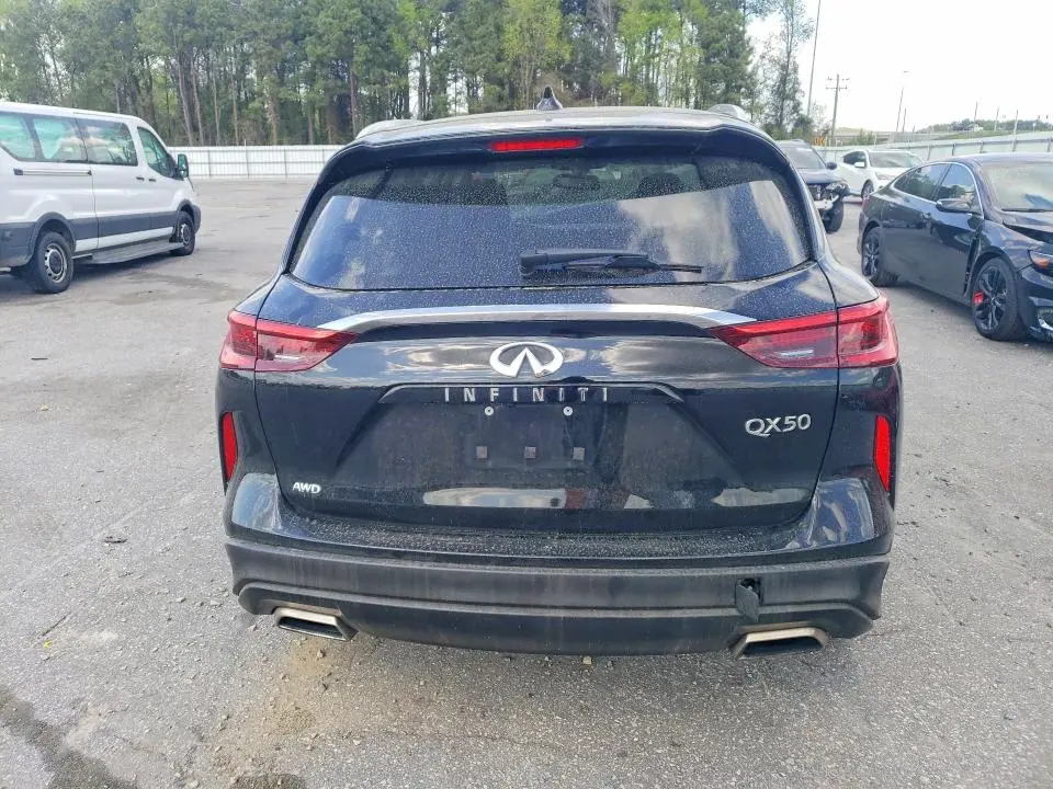 2019 INFINITI QX50 LUXE  