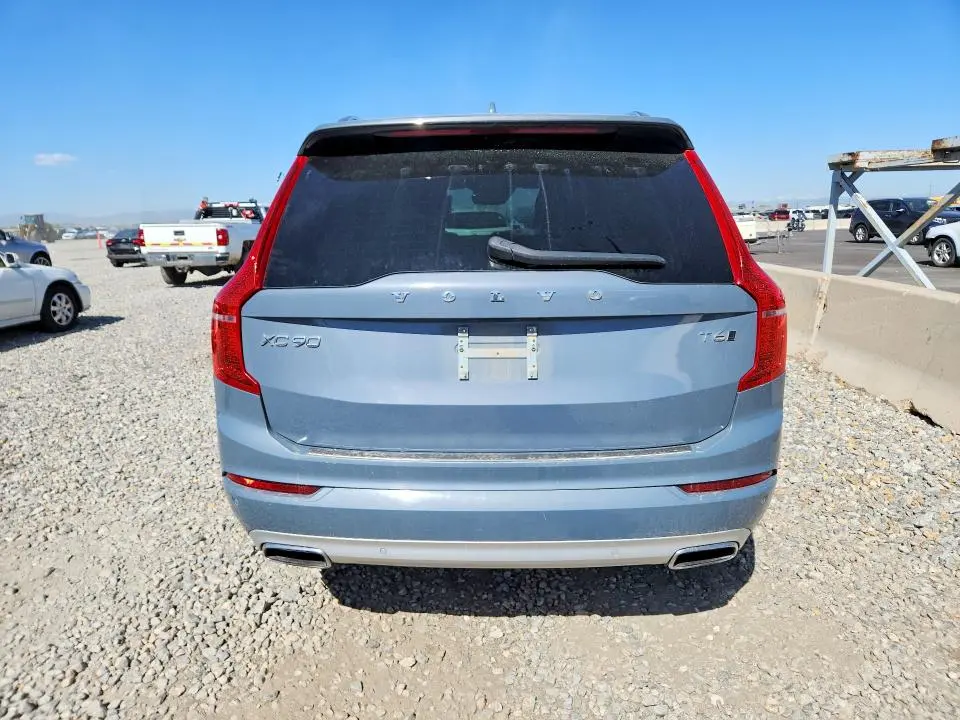 2020 VOLVO XC90 T6 MOMENTUM  