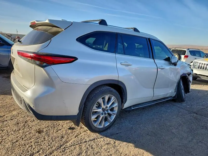 2021 TOYOTA HIGHLANDER LIMITED  