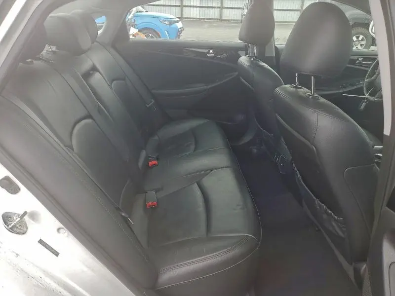 2012 HYUNDAI SONATA SE  