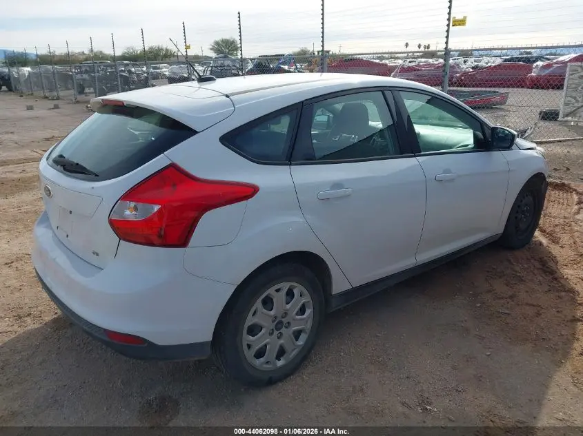 2012 FORD FOCUS SE