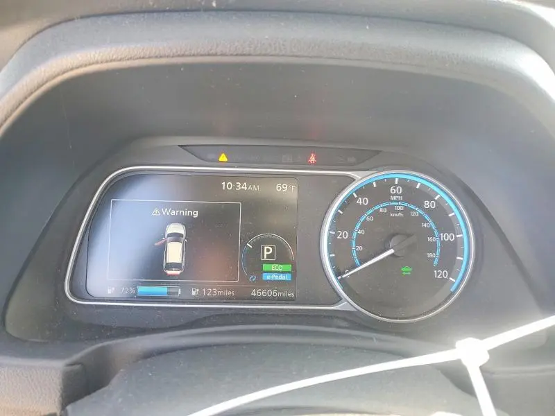 2019 NISSAN LEAF S  
