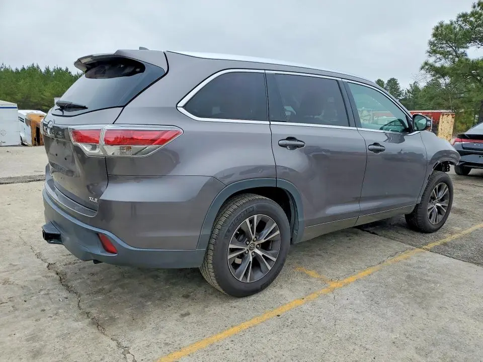 2016 TOYOTA HIGHLANDER XLE  
