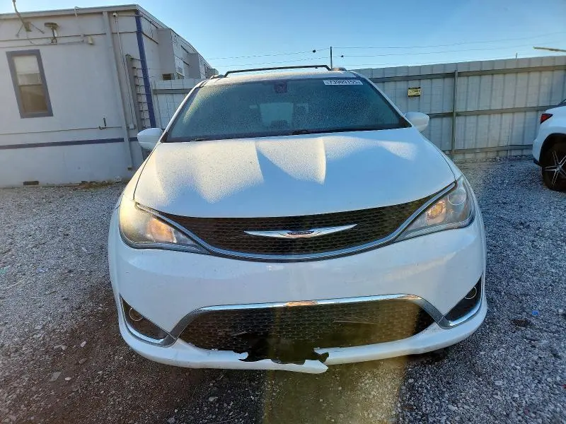 2017 CHRYSLER PACIFICA TOURING L PLUS  