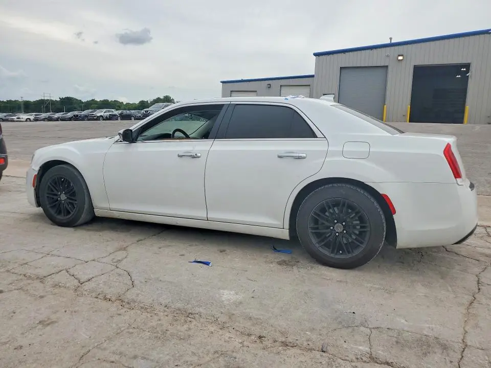 2016 CHRYSLER 300C   