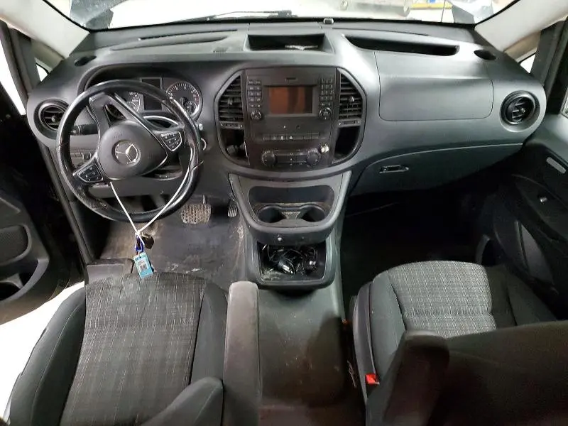 2018 MERCEDES-BENZ METRIS   