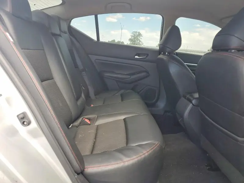 2024 NISSAN ALTIMA SR  
