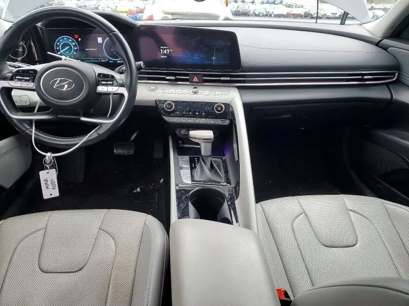 2022 HYUNDAI ELANTRA LIMITED  