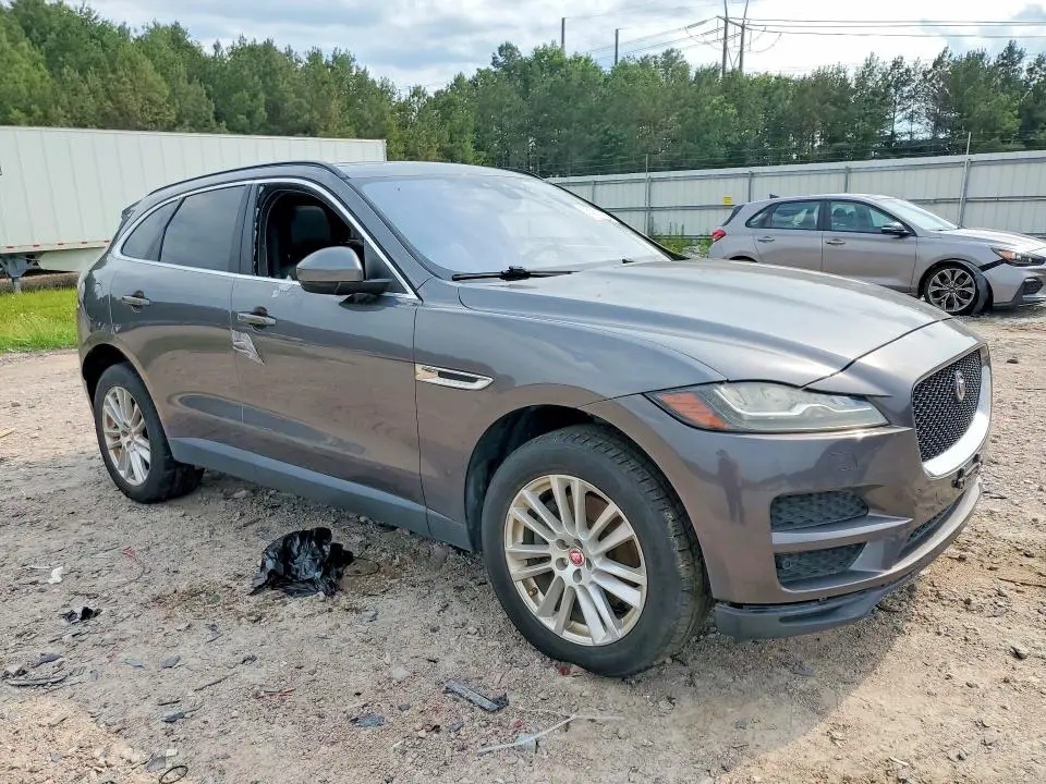 2017 JAGUAR F-PACE PRESTIGE  
