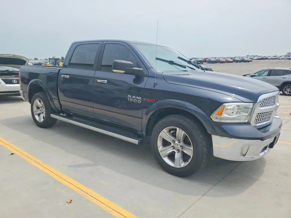2015 RAM 1500 LARAMIE  