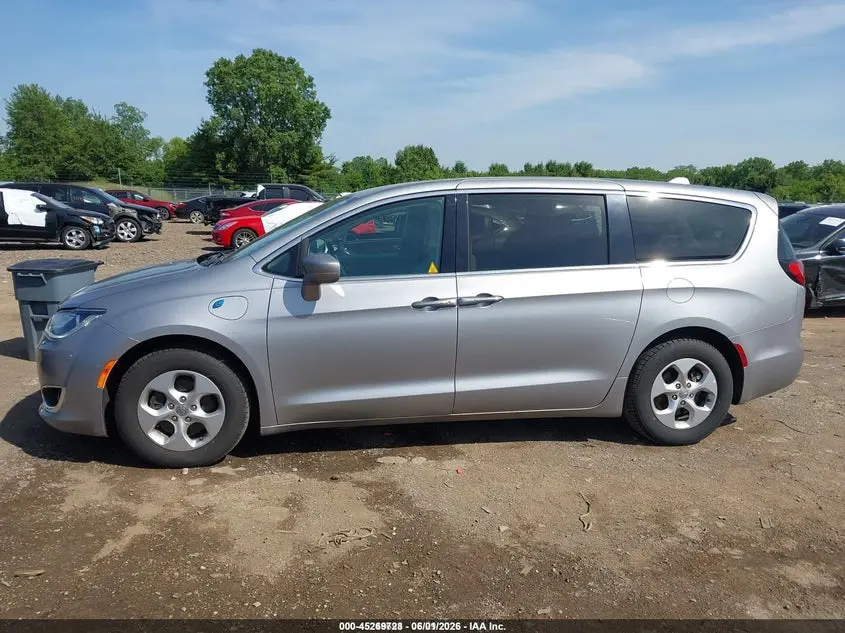 2018 CHRYSLER PACIFICA HYBRID TOURING PLUS