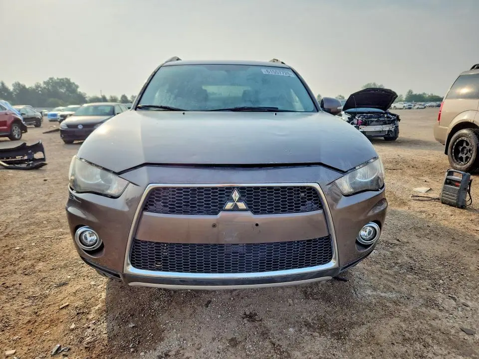 2012 MITSUBISHI OUTLANDER SE  