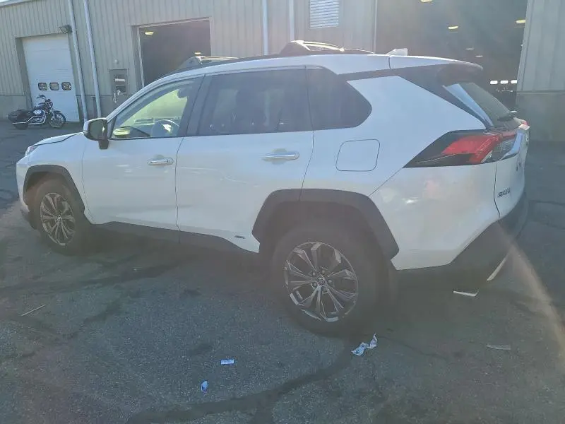 2022 TOYOTA RAV4 LIMITED  