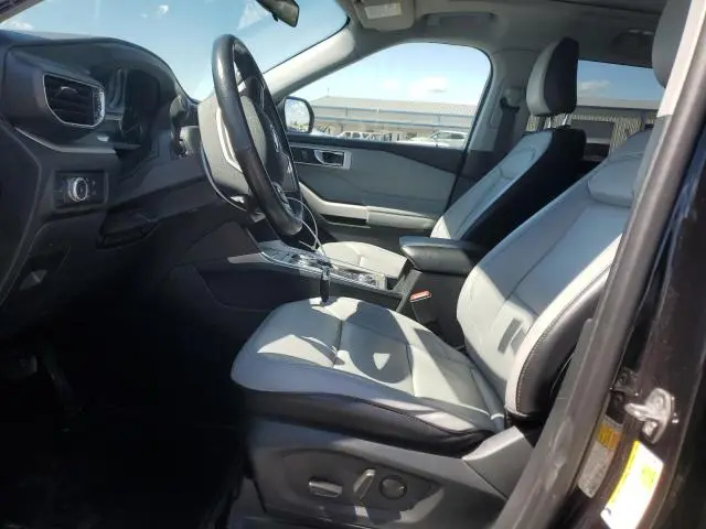 2021 FORD EXPLORER XLT  