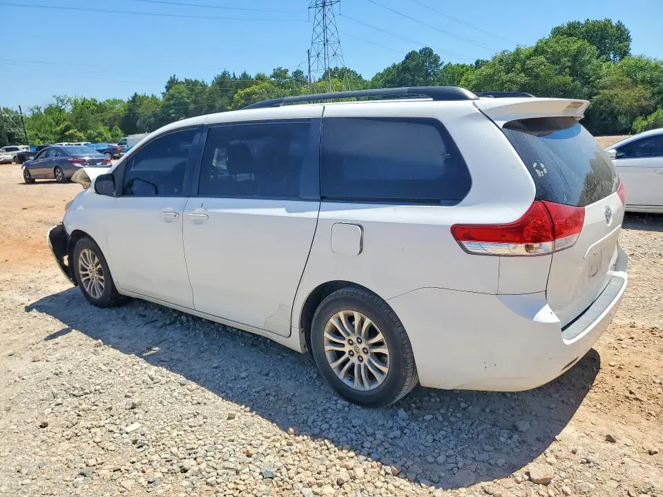2012 TOYOTA SIENNA XLE 8-PASSENGER  