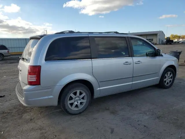2010 CHRYSLER TOWN & COUNTRY TOURING  
