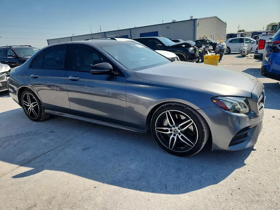 2019 MERCEDES-BENZ E 300  