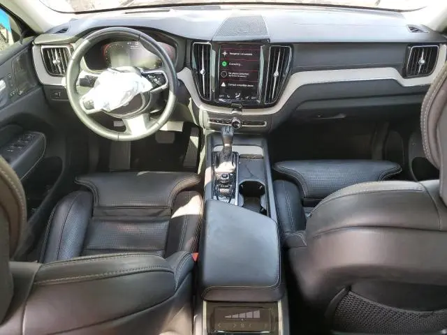 2021 VOLVO XC60 T5 INSCRIPTION  
