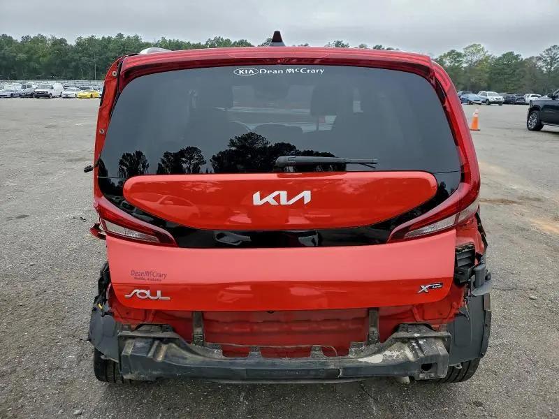 2022 KIA SOUL LX  