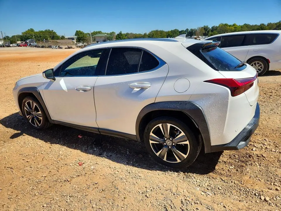 2022 LEXUS UX 200 BASE  