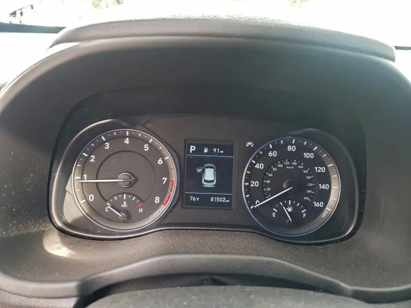 2019 HYUNDAI KONA SE  