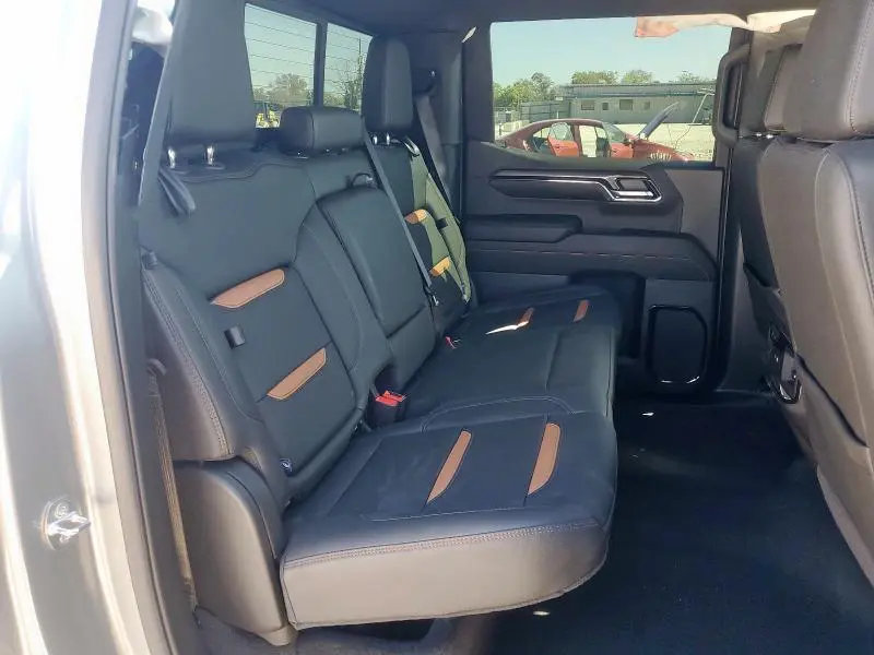 2024 GMC SIERRA K1500 AT4  