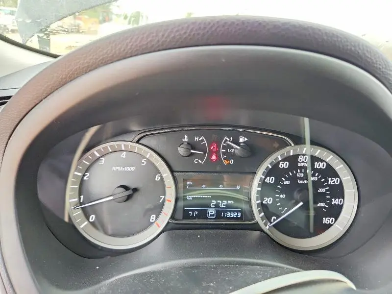 2015 NISSAN SENTRA SR  