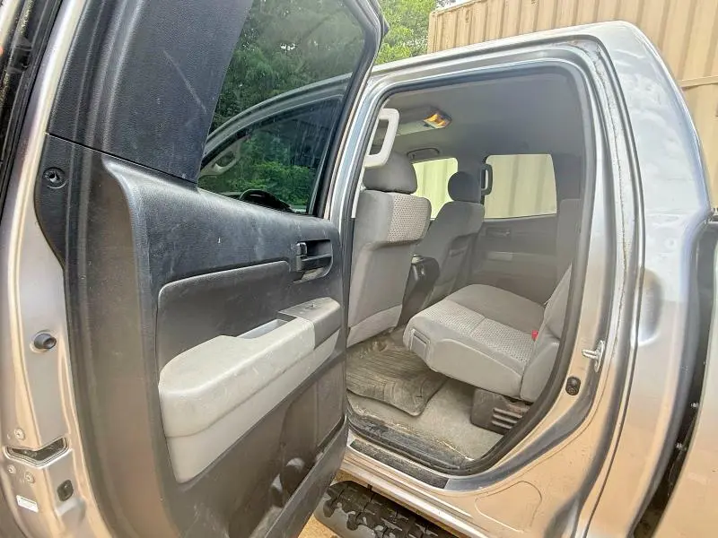 2010 TOYOTA TUNDRA DOUBLE CAB SR5  