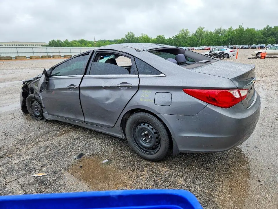 2011 HYUNDAI SONATA GLS  
