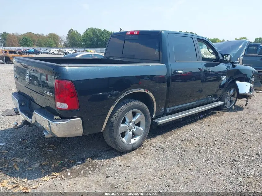 2015 RAM 1500 BIG HORN